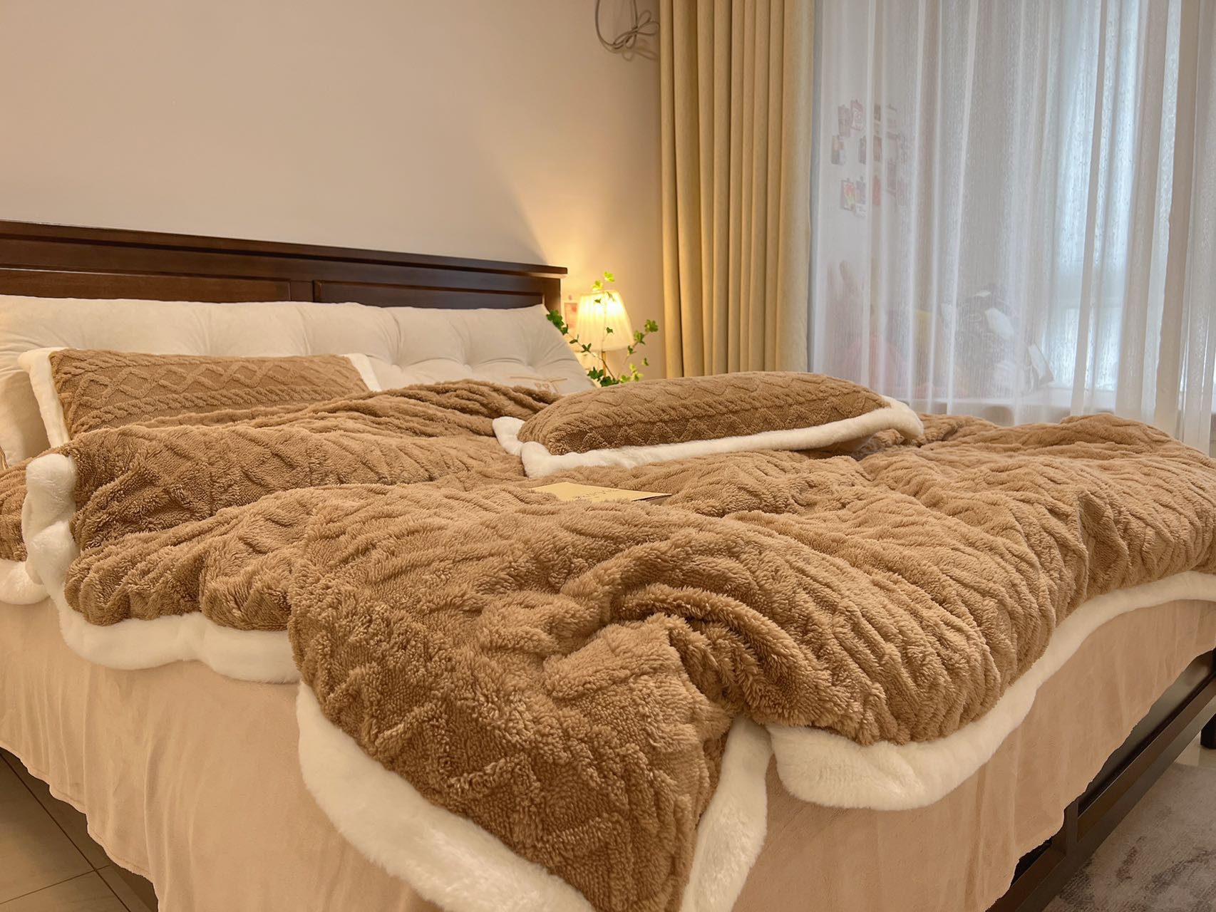 91家纺网 家纺一手货源 找家纺 潮邦2025【含买家秀】塔芙绒牛奶绒轻奢保暖四件套 塔芙深咖