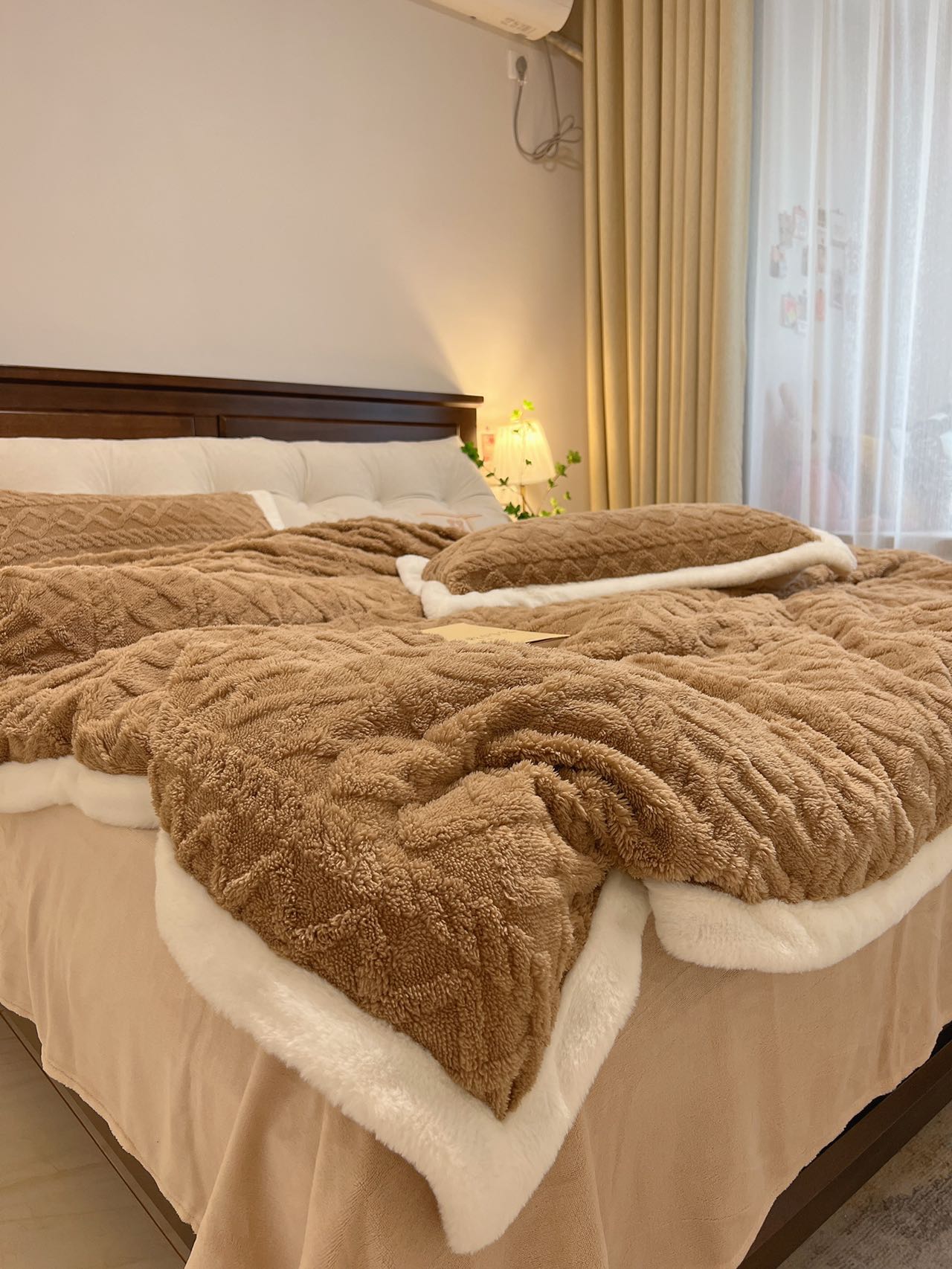 91家纺网 家纺一手货源 找家纺 潮邦2025【含买家秀】塔芙绒牛奶绒轻奢保暖四件套 塔芙深咖