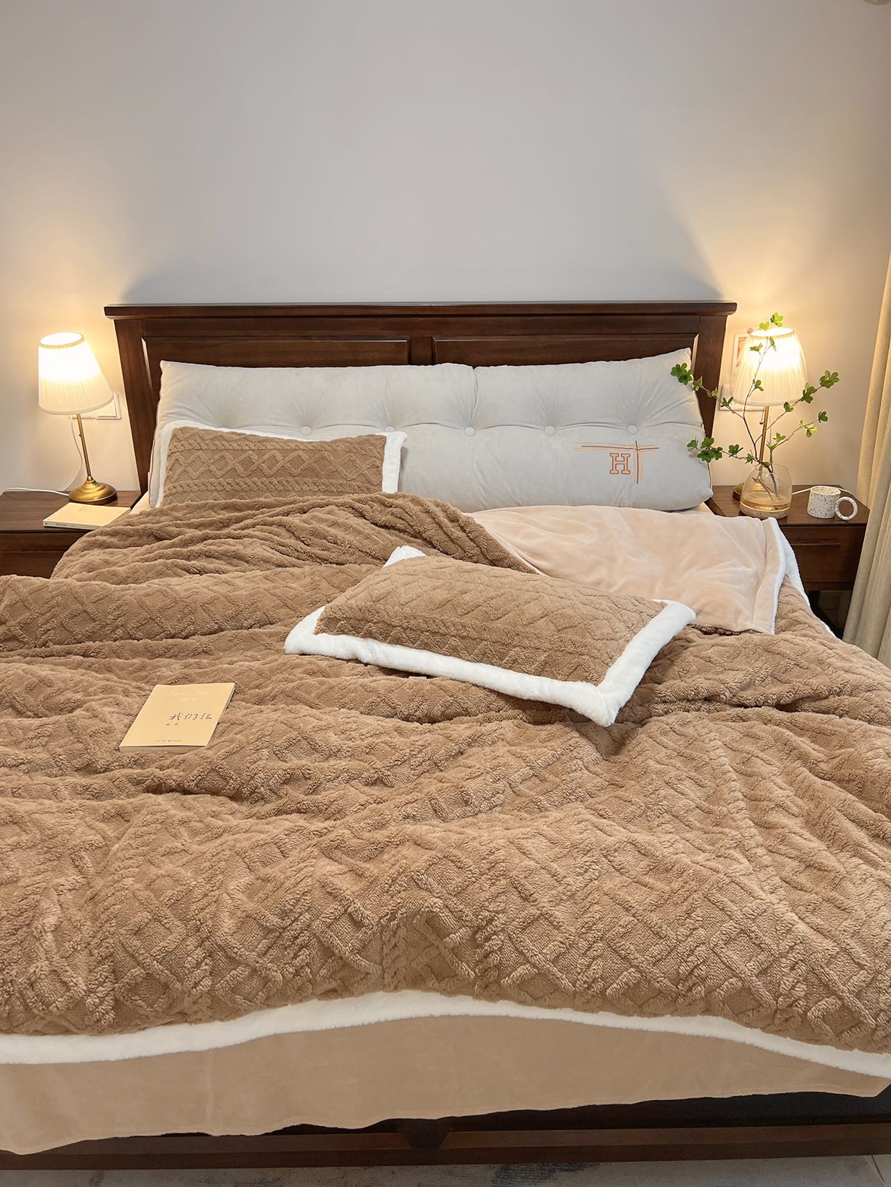 91家纺网 家纺一手货源 找家纺 潮邦2025【含买家秀】塔芙绒牛奶绒轻奢保暖四件套 塔芙深咖