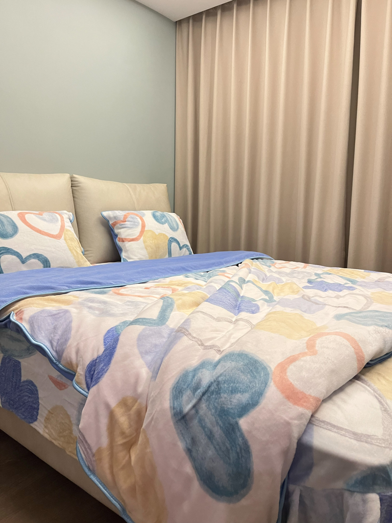 91家纺网 家纺一手货源 找家纺 金鑫汇 2022新款牛奶绒四件套系列 爱心