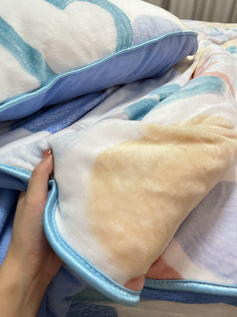 91家纺网 家纺一手货源 找家纺 金鑫汇 2022新款牛奶绒四件套系列 爱心