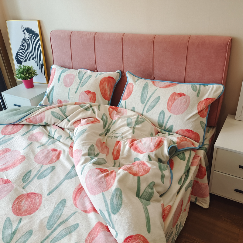 91家纺网 家纺一手货源 找家纺 金鑫汇 2022新款牛奶绒四件套系列 郁金香-粉