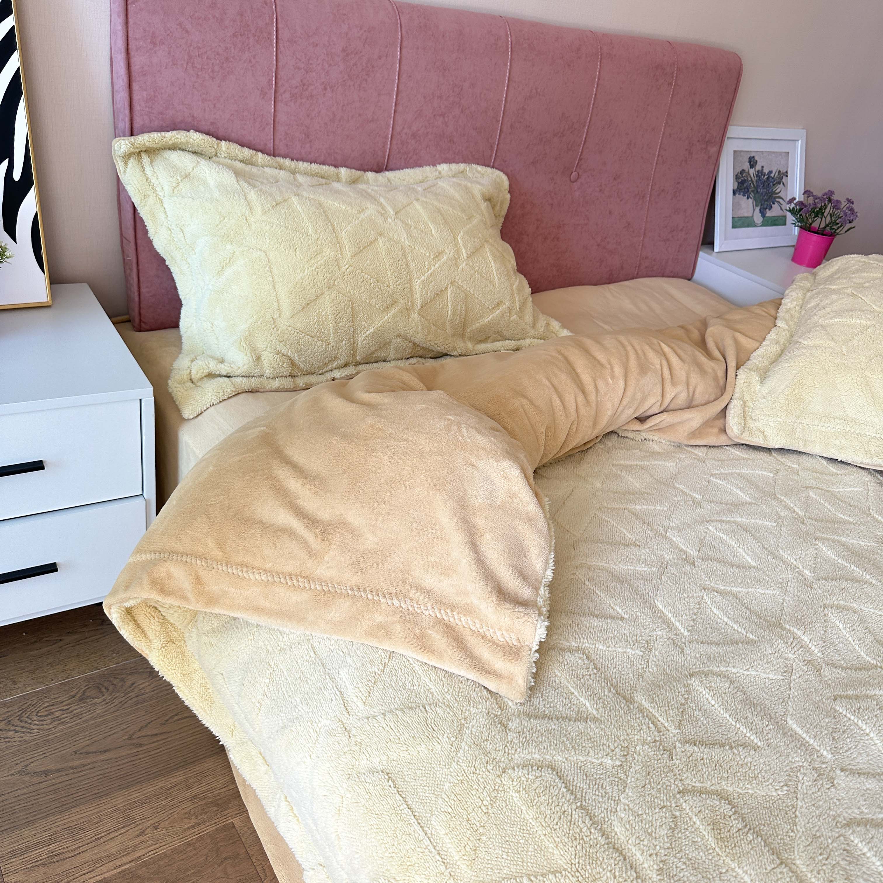 91家纺网 家纺一手货源 找家纺 呗旺鹿2022新A类高克重ykk拉链提花牛奶绒四件套直播格调