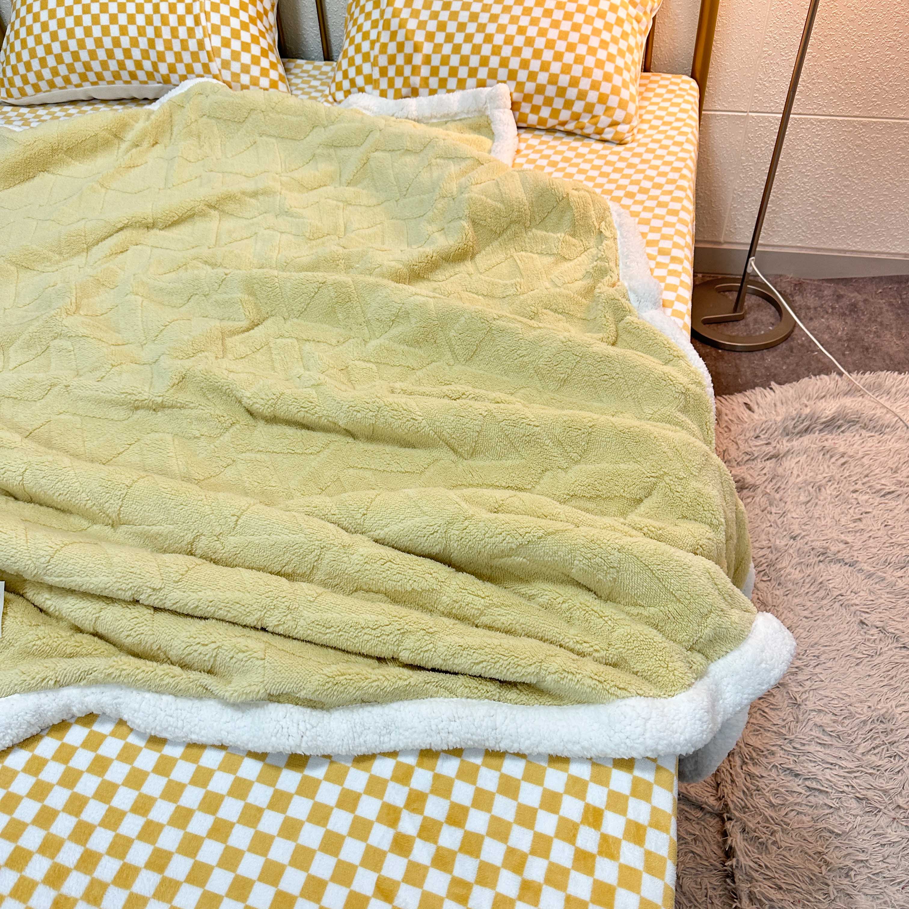 91家纺网 家纺一手货源 找家纺 呗旺鹿新A类双面塔芙绒羊羔绒毛毯办公室午睡盖毯子直播 格调