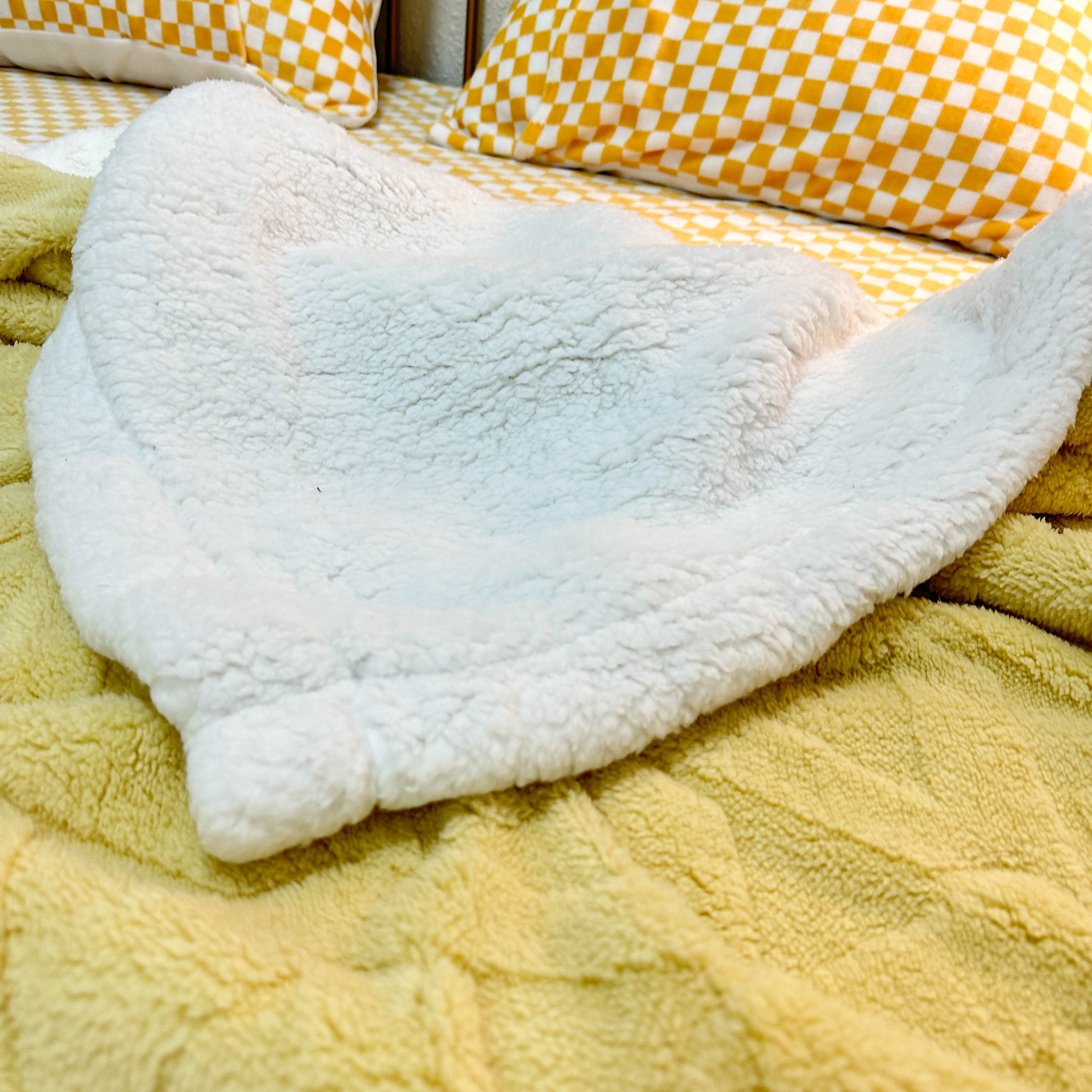 91家纺网 家纺一手货源 找家纺 呗旺鹿新A类双面塔芙绒羊羔绒毛毯办公室午睡盖毯子直播 格调