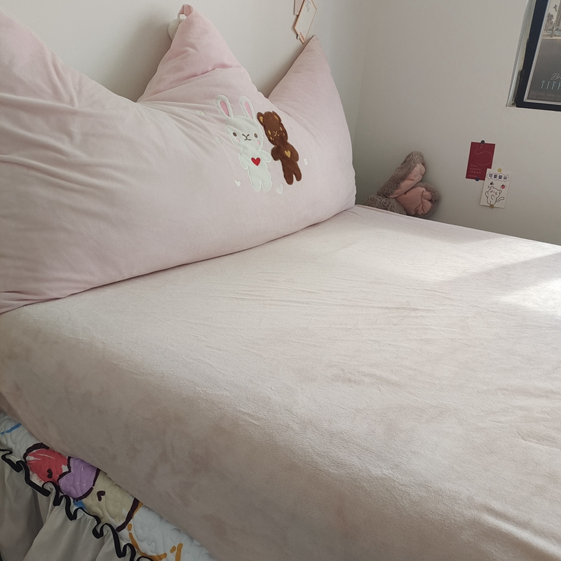 91家纺网 家纺一手货源 找家纺 好阁 2022新款200g牛奶绒单品床笠 湘妃粉