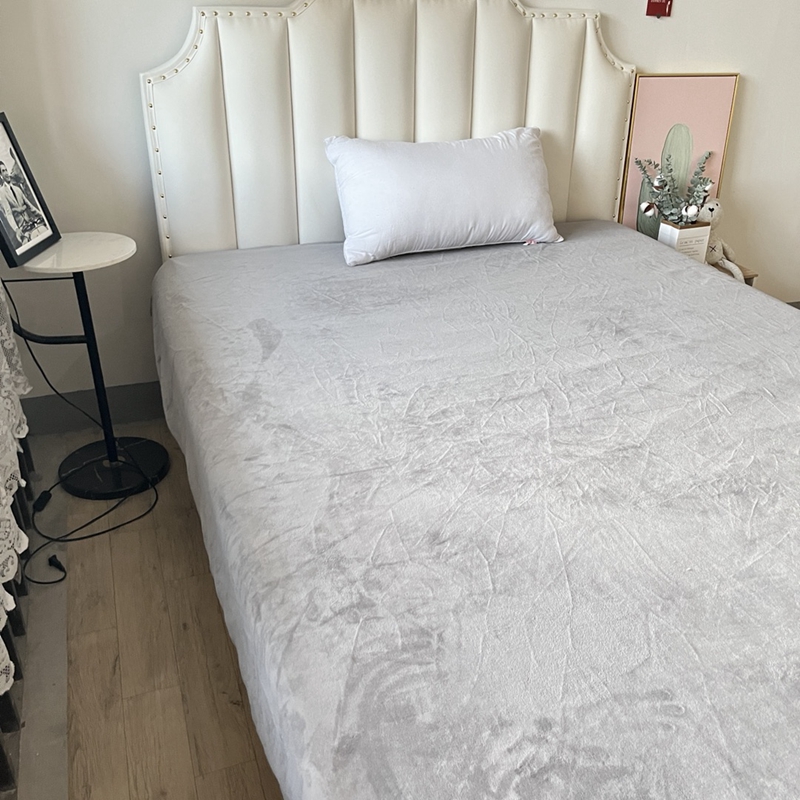 91家纺网 家纺一手货源 找家纺 好阁 2022新款200g牛奶绒单品床笠 星空灰