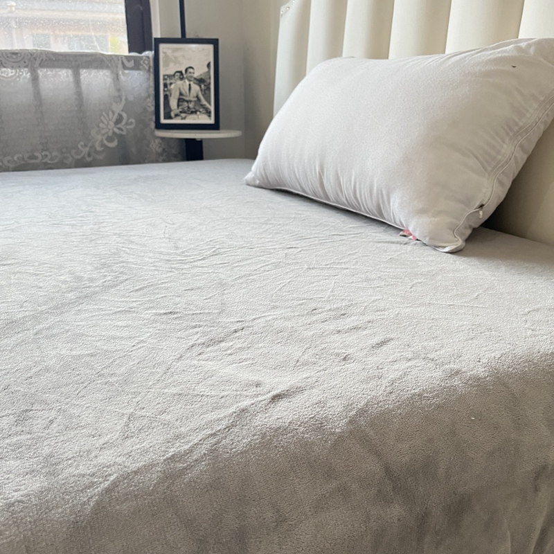 91家纺网 家纺一手货源 找家纺 好阁 2022新款200g牛奶绒单品床笠 星空灰