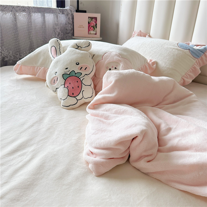 91家纺网 家纺一手货源 找家纺 柠馨 2022新款230g牛奶绒贴布绣花可爱卡通四件套可爱多