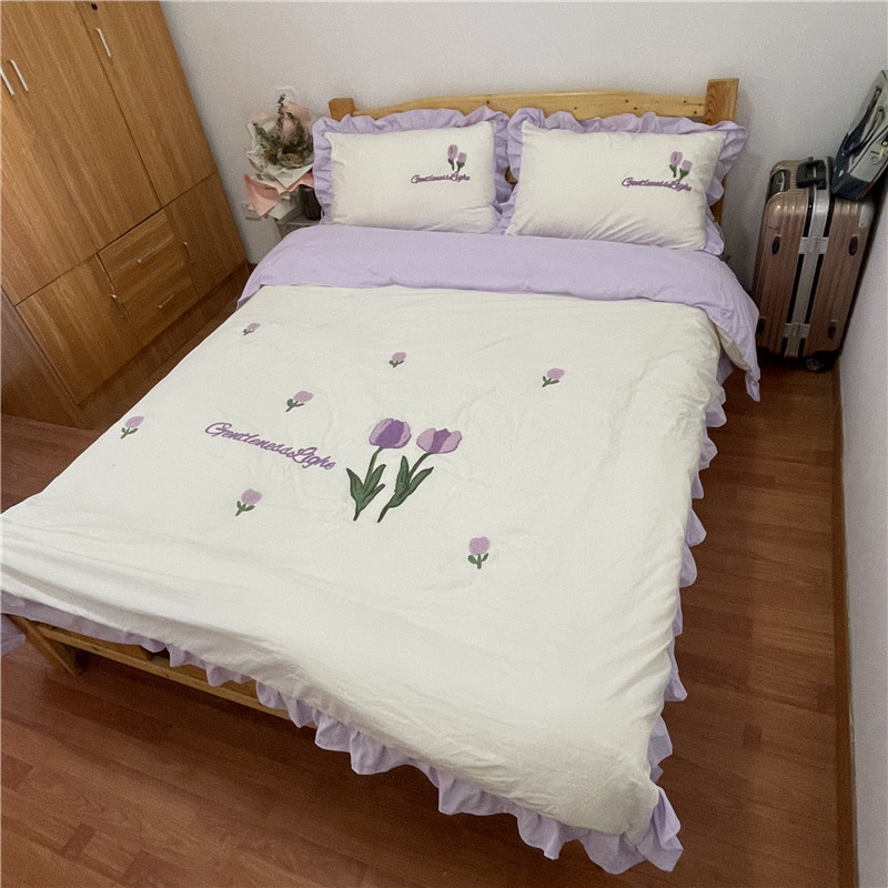 91家纺网 家纺一手货源 找家纺 易禾家纺 2024新款水洗亲肤棉毛巾绣四件套 郁金香-白紫