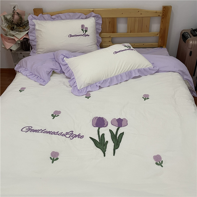 91家纺网 家纺一手货源 找家纺 易禾家纺 2024新款水洗亲肤棉毛巾绣四件套 郁金香-白紫