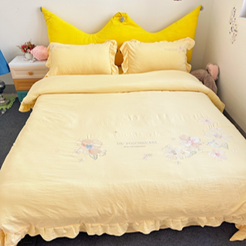 91家纺网 家纺一手货源 找家纺 ab家纺 2023新款满绣水洗棉四件套 鹅黄