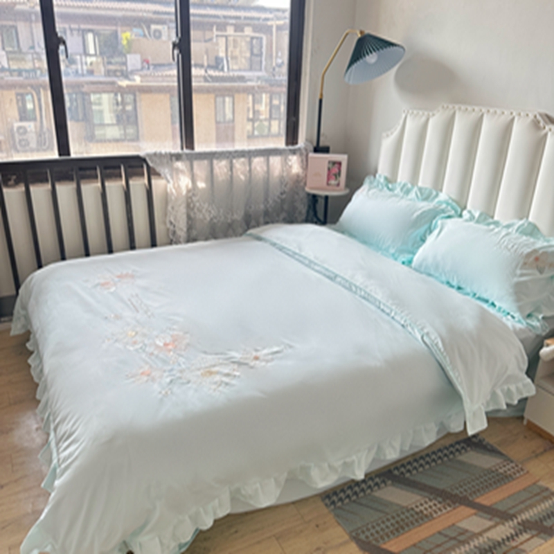 91家纺网 家纺一手货源 找家纺 ab家纺 2023新款满绣水洗棉四件套 水兰