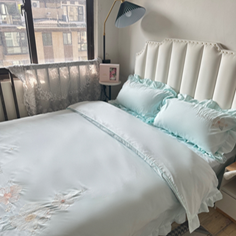 91家纺网 家纺一手货源 找家纺 ab家纺 2023新款满绣水洗棉四件套 水兰