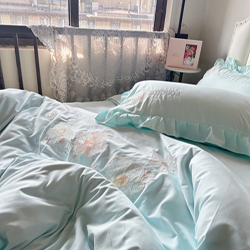 91家纺网 家纺一手货源 找家纺 ab家纺 2023新款满绣水洗棉四件套 水兰