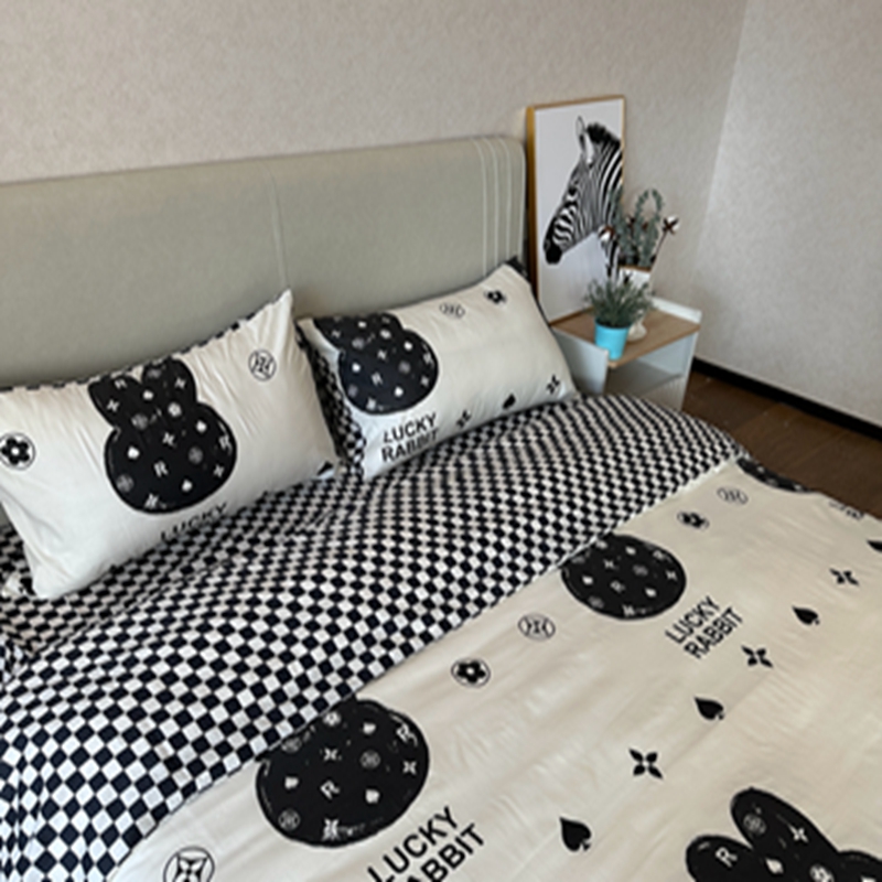 91家纺网 家纺一手货源 找家纺 感遇2022新款全棉印花四件套系列 幸运兔