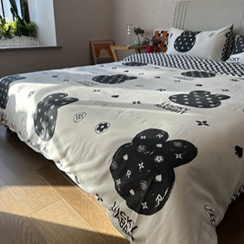 91家纺网 家纺一手货源 找家纺 感遇2022新款全棉印花四件套系列 幸运兔