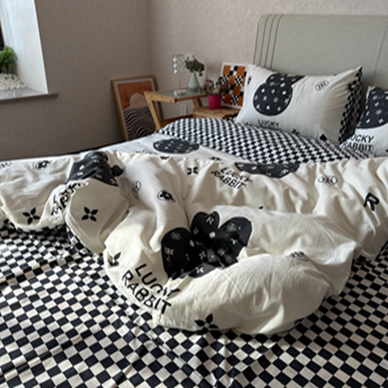 91家纺网 家纺一手货源 找家纺 感遇2022新款全棉印花四件套系列 幸运兔