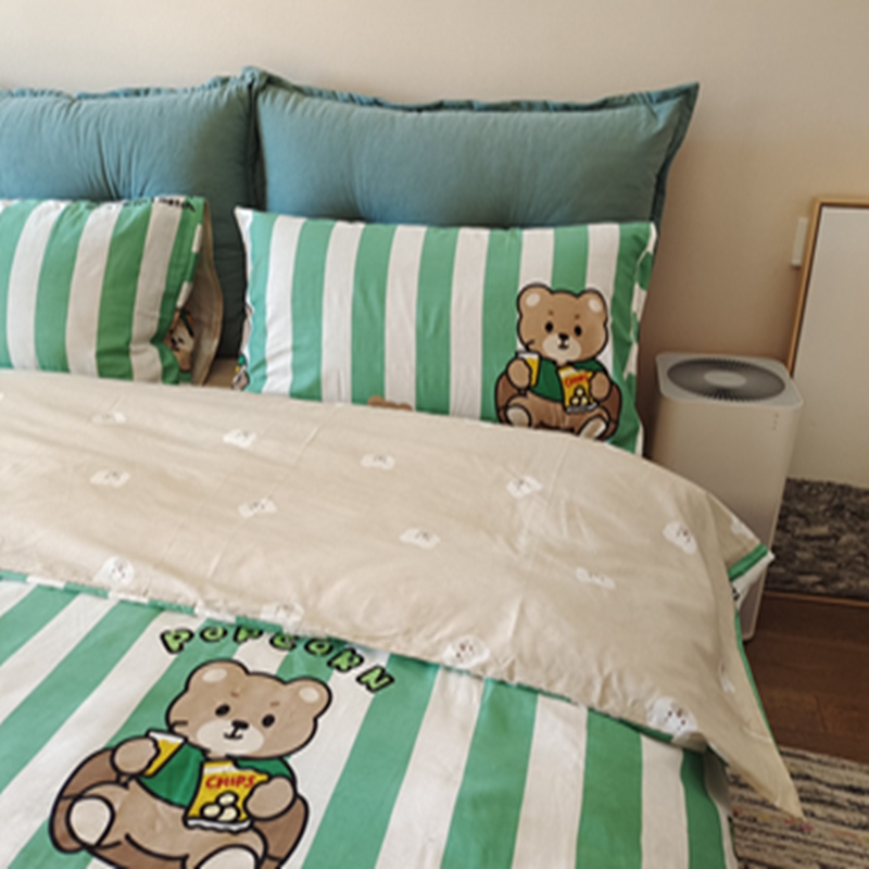 91家纺网 家纺一手货源 找家纺 感遇2022新款全棉印花四件套系列 绿条小熊