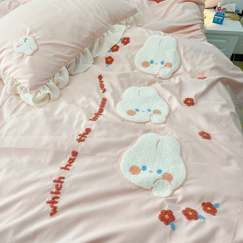 91家纺网 家纺一手货源 找家纺 我心 2023新款毛巾绣四件套-萌兔系列 花儿兔-粉