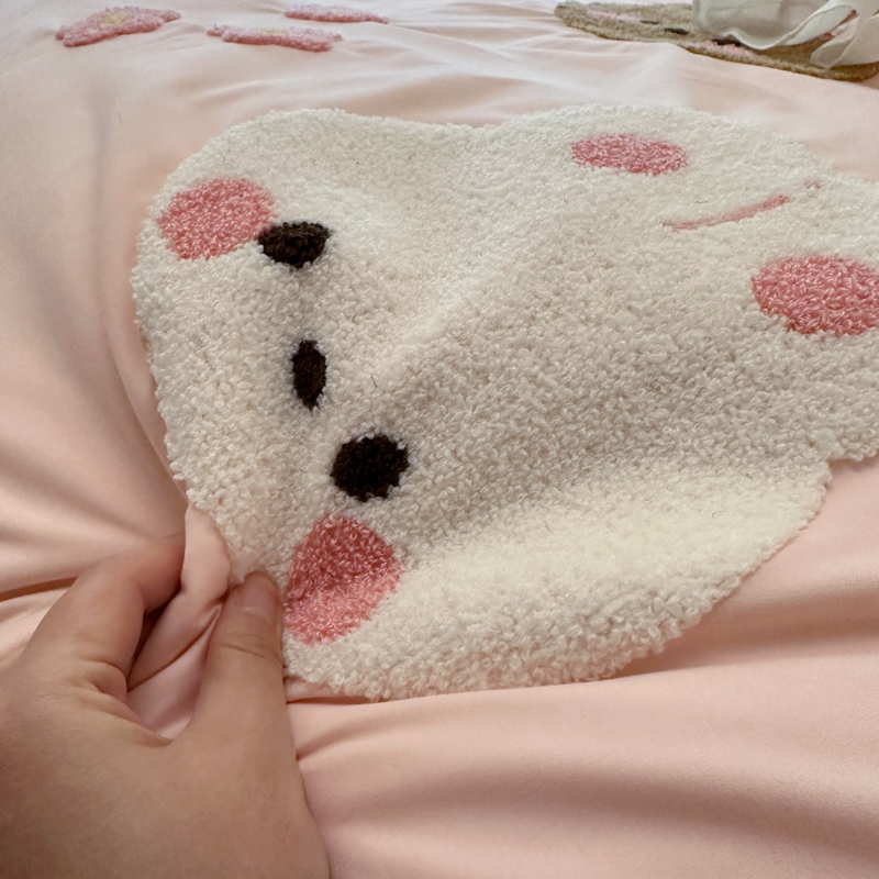 91家纺网 家纺一手货源 找家纺 我心 2023新款毛巾绣四件套-萌兔系列 小兔与熊-粉