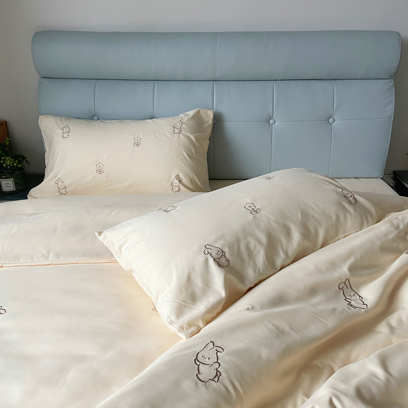 91家纺网 家纺一手货源 找家纺 N先生 2024新款亲肤水洗棉刺绣四件套-小花兔 小花兔-奶黄