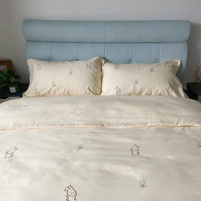 91家纺网 家纺一手货源 找家纺 N先生 2024新款亲肤水洗棉刺绣四件套-小花兔 小花兔-奶黄