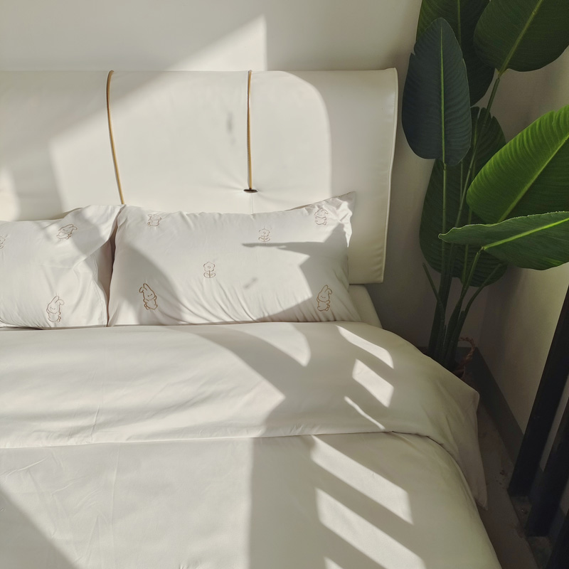 91家纺网 家纺一手货源 找家纺 N先生 2024新款亲肤水洗棉刺绣四件套-小花兔 小花兔-银灰