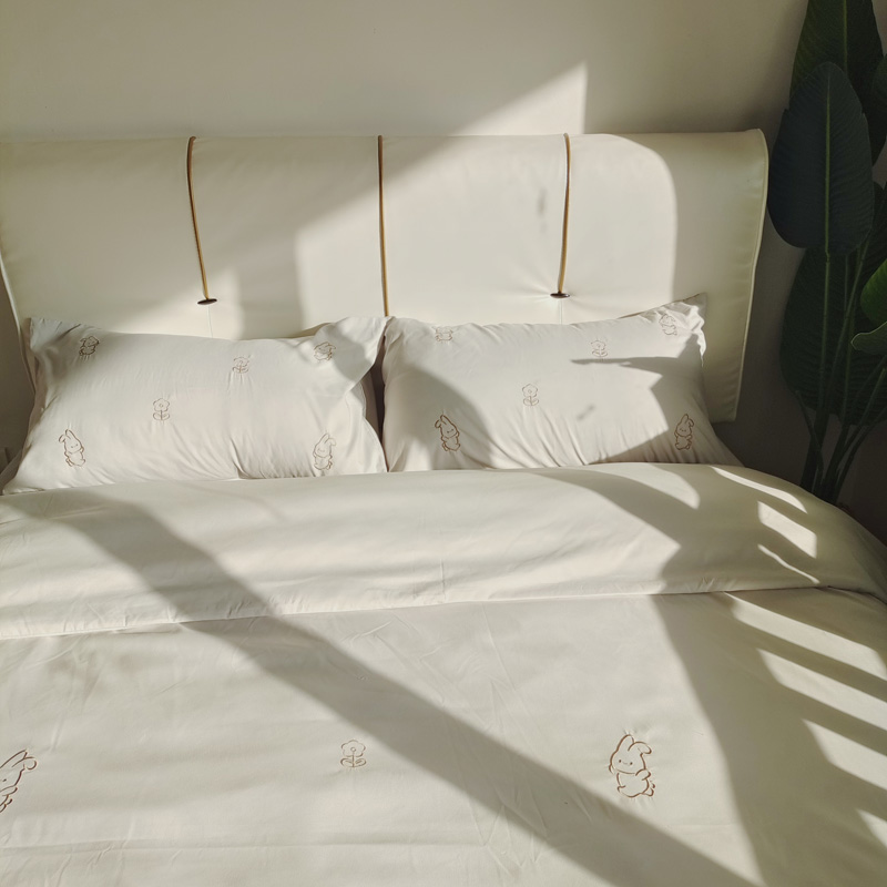 91家纺网 家纺一手货源 找家纺 N先生 2024新款亲肤水洗棉刺绣四件套-小花兔 小花兔-银灰