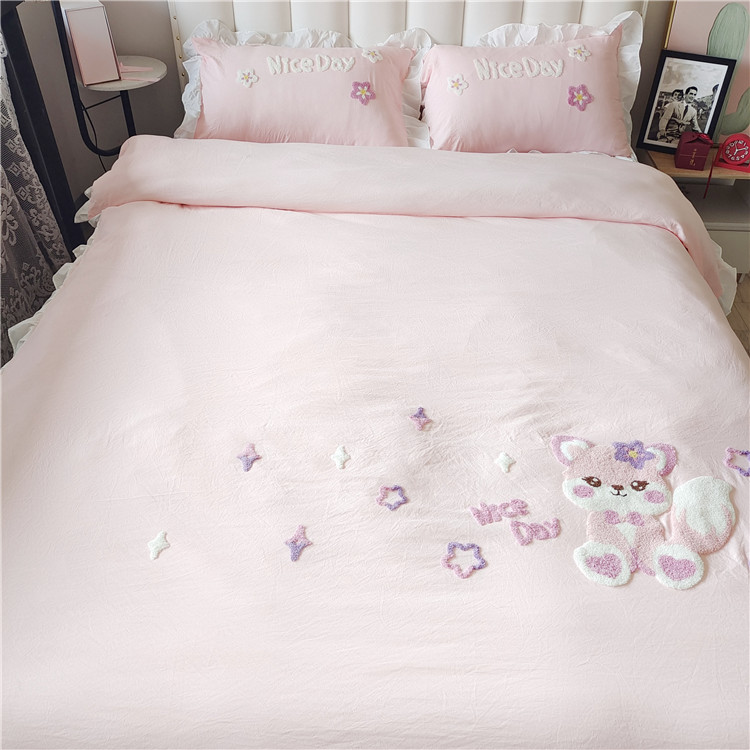 91家纺网 家纺一手货源 找家纺 泉欣直播网红款牛奶绒卡通毛巾绣四件套雪宝宝系列 雪宝宝-粉玉