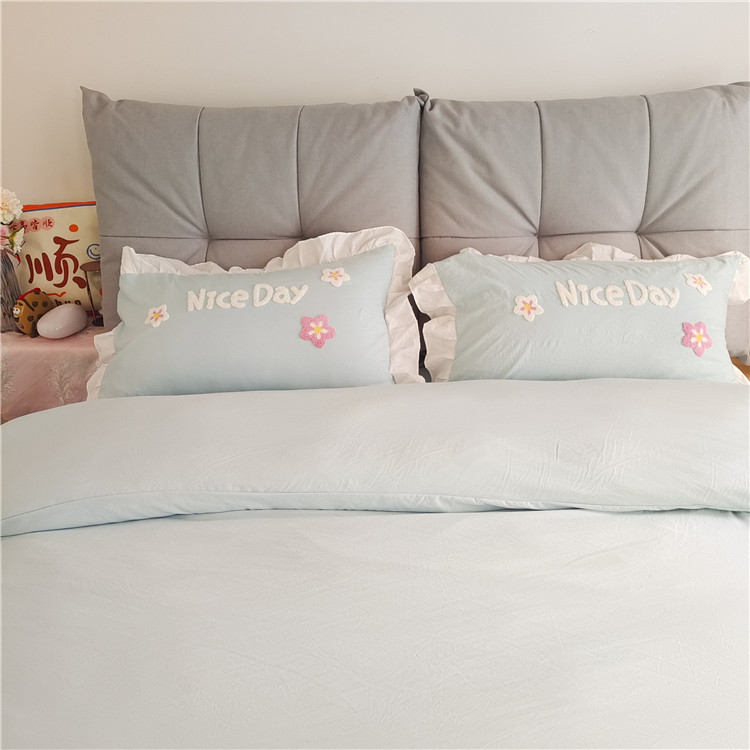 91家纺网 家纺一手货源 找家纺 泉欣家纺2024新款小精灵系列加厚水洗亲肤棉毛巾绣四件套小精灵浅绿