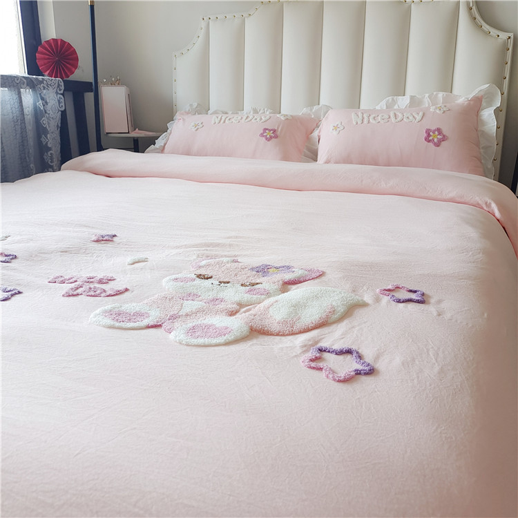 91家纺网 家纺一手货源 找家纺 （总）泉欣家纺 2024新款小精灵系列加厚水洗亲肤棉毛巾绣四件套