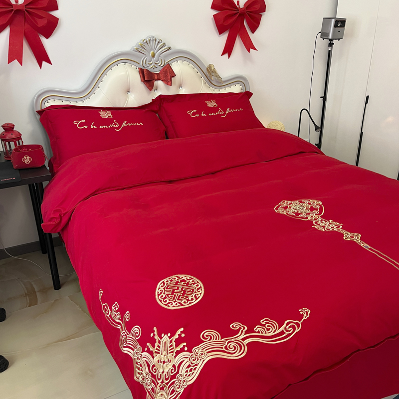 91家纺网 家纺一手货源 找家纺 2025新款亲肤棉刺绣绣花婚庆四件套 幸福婚约