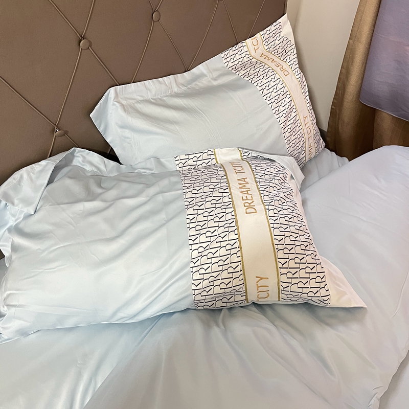 91家纺网 家纺一手货源 找家纺 金麦家纺 2023新款冰丝英格四件套系列  英格-天空蓝