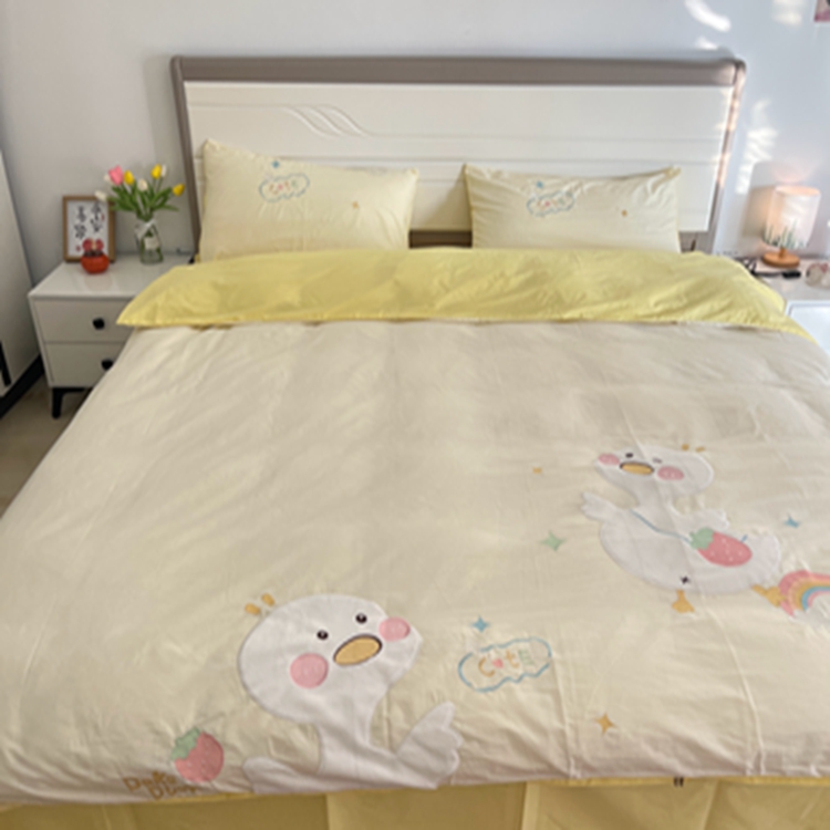 91家纺网 家纺一手货源 找家纺 蜜柚 2024新款全棉贴布绣四件套 彩虹鸭-奶黄