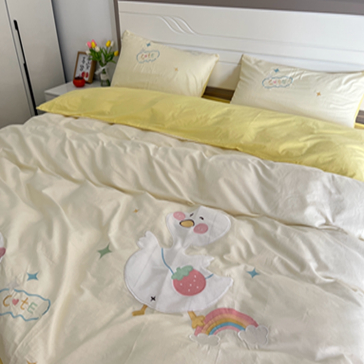 91家纺网 家纺一手货源 找家纺 蜜柚 2024新款全棉贴布绣四件套 彩虹鸭-奶黄