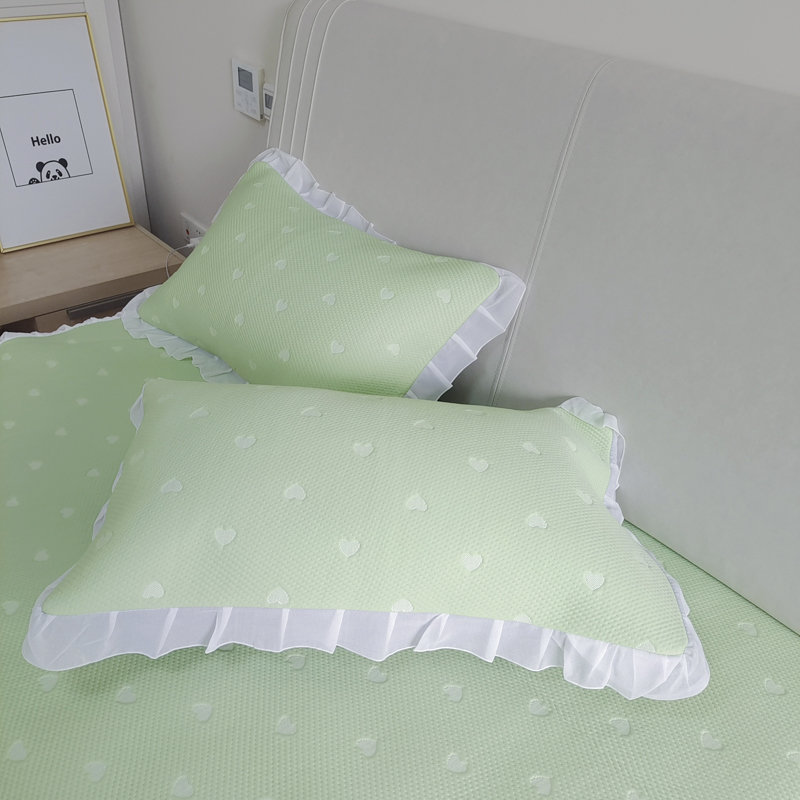 91家纺网 家纺一手货源 找家纺 川悦生活2023新款雪纺极速凉感凉豆豆床裙凉席三件套 贝昔-果绿