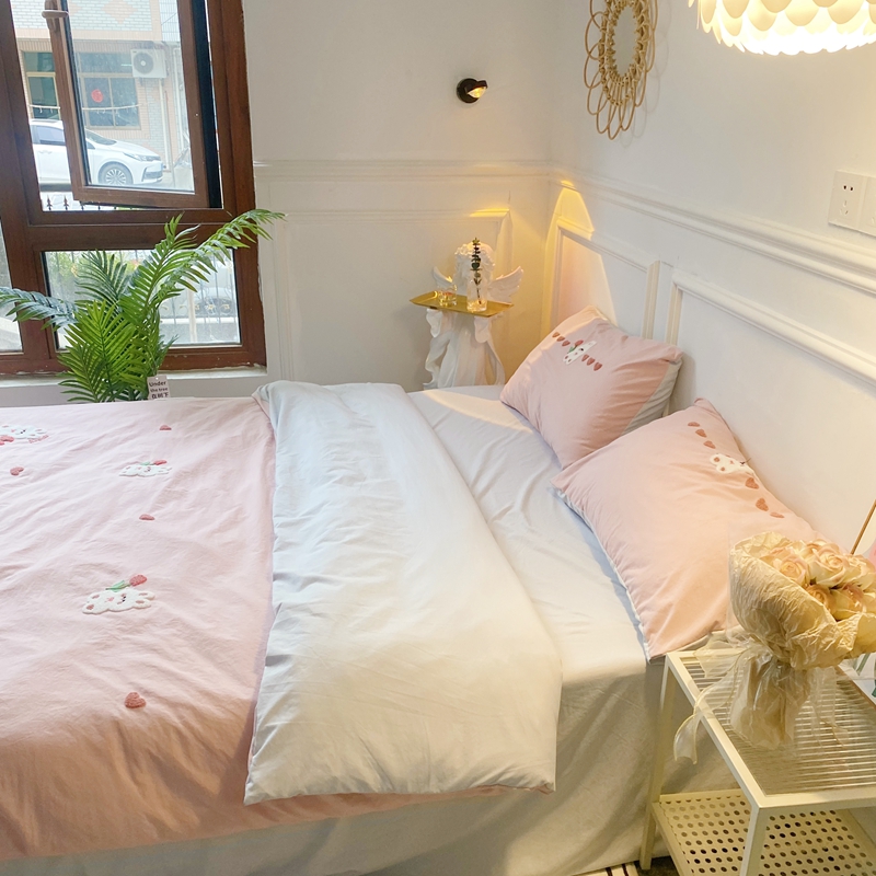 91家纺网 家纺一手货源 找家纺 潮邦 2025全新升级面料【奶小冻】春夏毛巾绣四件套 郁金兔