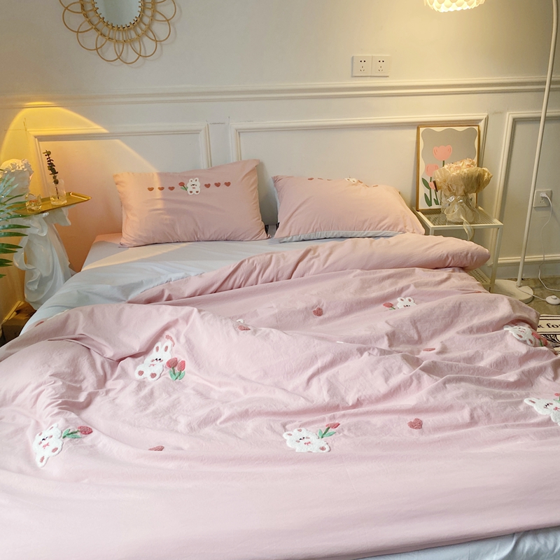 91家纺网 家纺一手货源 找家纺 潮邦 2025全新升级面料【奶小冻】春夏毛巾绣四件套 郁金兔