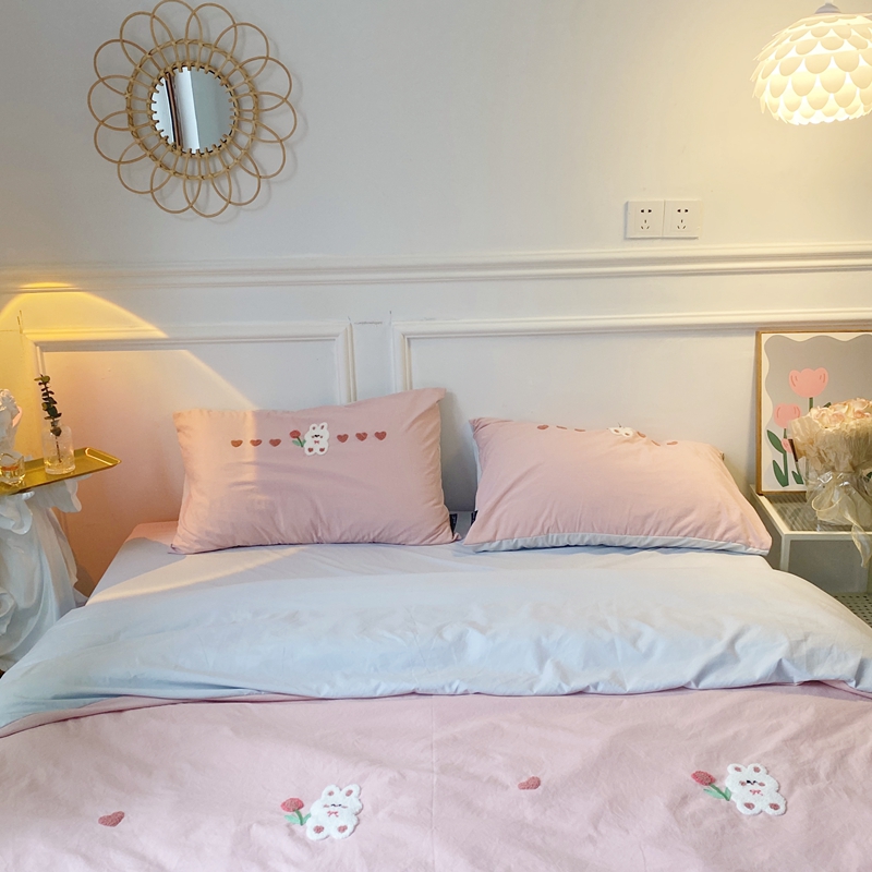 91家纺网 家纺一手货源 找家纺 潮邦 2025全新升级面料【奶小冻】春夏毛巾绣四件套 郁金兔