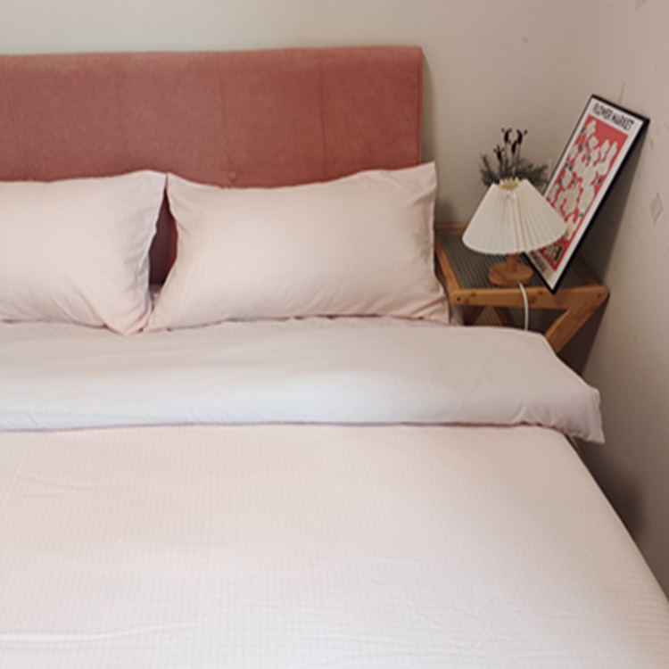 91家纺网 家纺一手货源 找家纺 N先生  2024新款小方格提花水洗棉四件套 浅豆沙