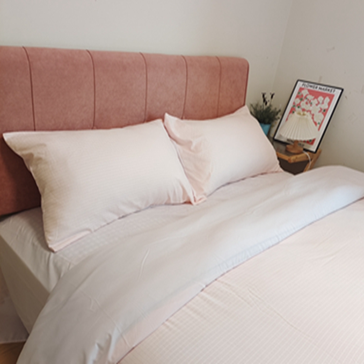 91家纺网 家纺一手货源 找家纺 N先生  2024新款小方格提花水洗棉四件套 浅豆沙