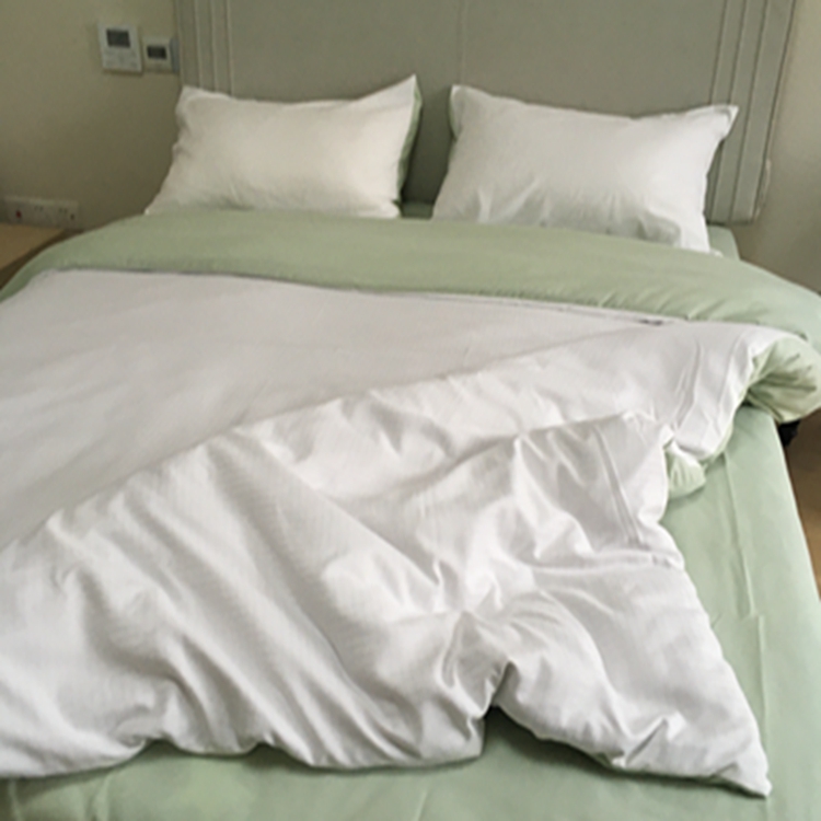 91家纺网 家纺一手货源 找家纺 N先生  2024新款小方格提花水洗棉四件套 抹茶绿