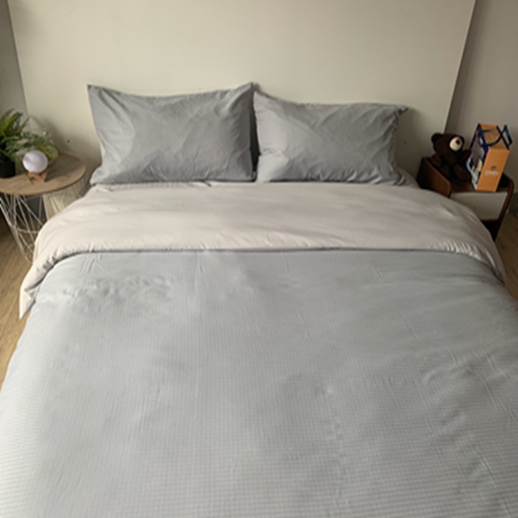 91家纺网 家纺一手货源 找家纺 N先生  2024新款小方格提花水洗棉四件套 浅灰