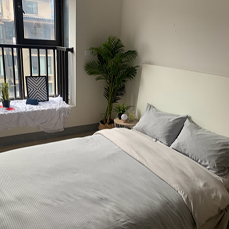 91家纺网 家纺一手货源 找家纺 N先生  2024新款小方格提花水洗棉四件套 浅灰