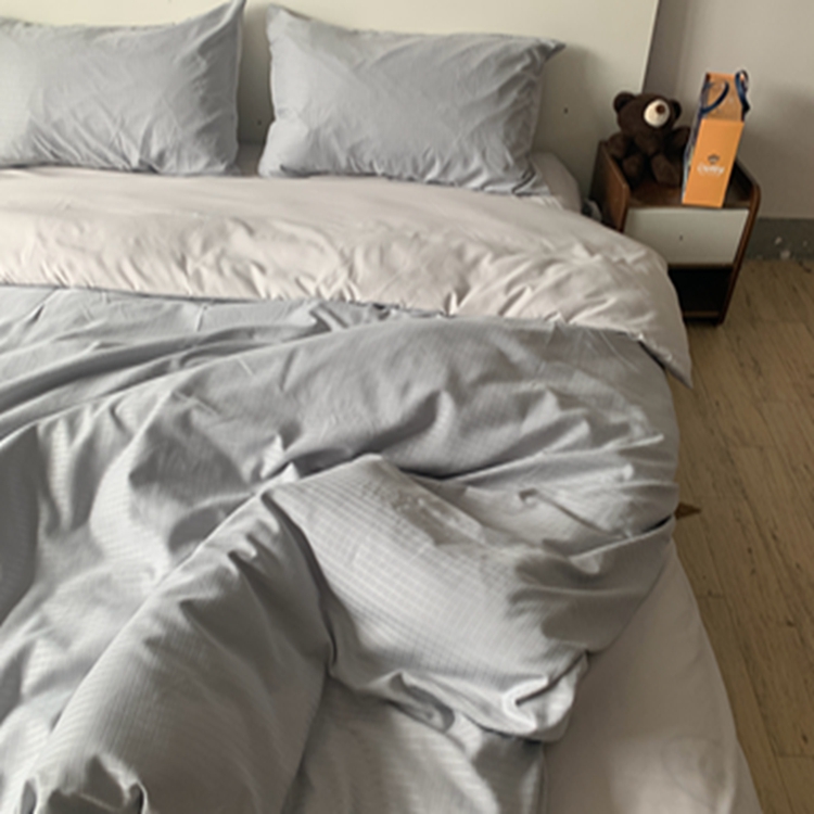 91家纺网 家纺一手货源 找家纺 N先生  2024新款小方格提花水洗棉四件套 浅灰