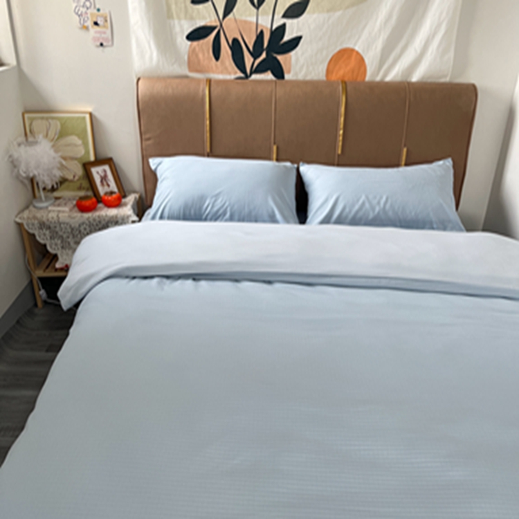 91家纺网 家纺一手货源 找家纺 N先生  2024新款小方格提花水洗棉四件套 浅蓝