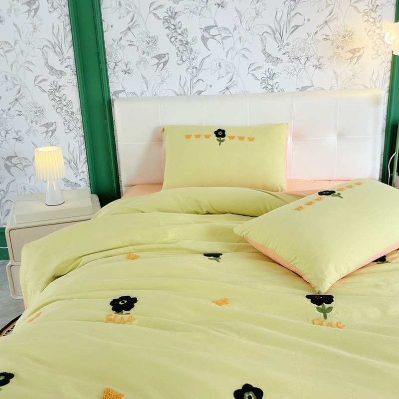 91家纺网 家纺一手货源 找家纺 潮邦 2025全新升级面料【奶小冻】春夏毛巾绣四件套 花蝶飞