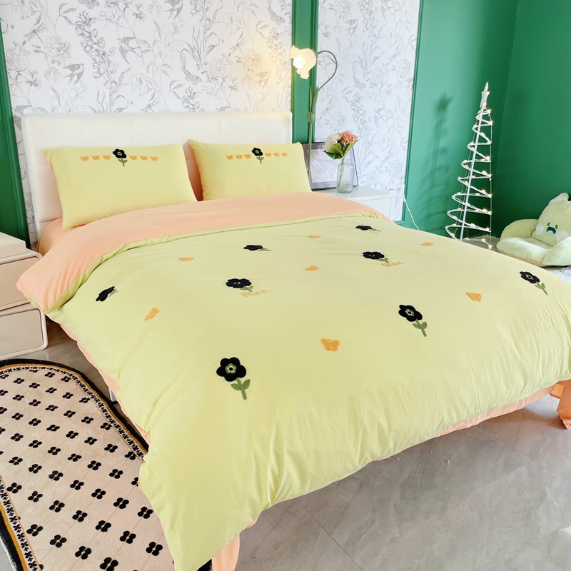 91家纺网 家纺一手货源 找家纺 潮邦 2025全新升级面料【奶小冻】春夏毛巾绣四件套 花蝶飞