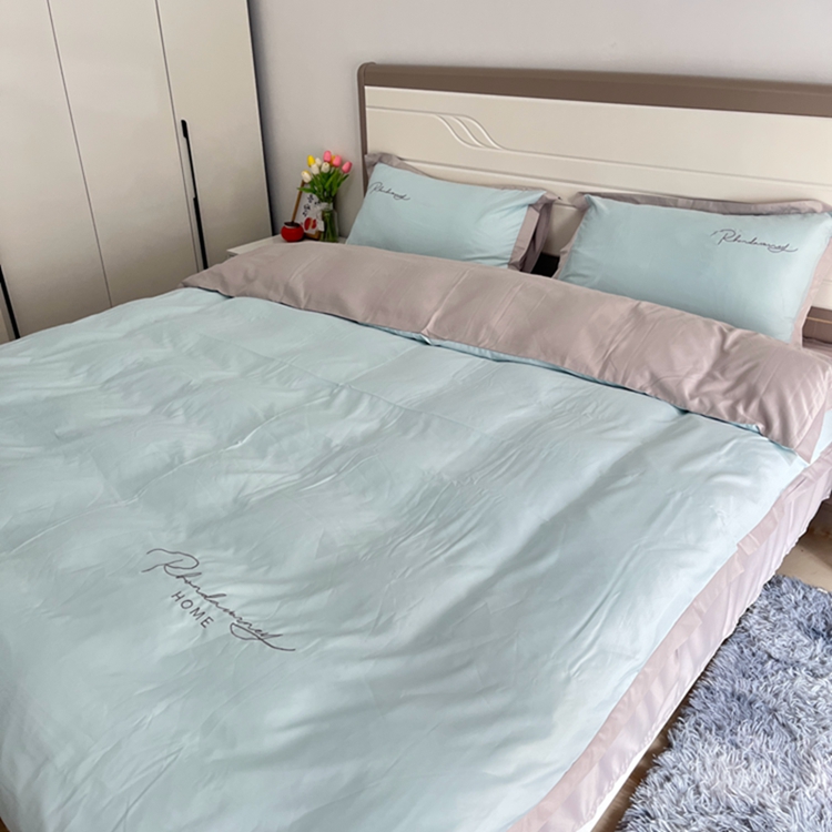 91家纺网 家纺一手货源 找家纺 金麦家纺 2023新款冰丝小拼角四件套系列 小拼角繁星蓝